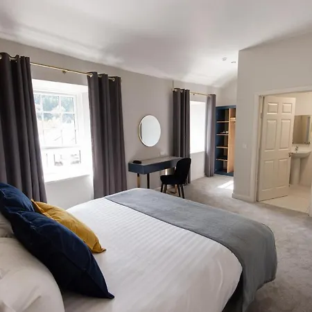 Hotell Woodenbridge Hotel 3*