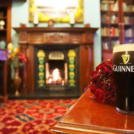 Otel Woodenbridge Hotel 3*