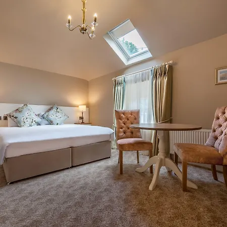 Woodenbridge Hotel Otel 3*