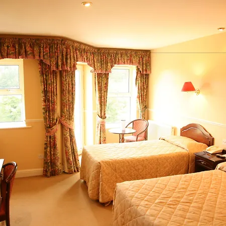 Woodenbridge Hotel
