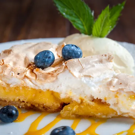 Otel Woodenbridge Hotel Woodenbridge