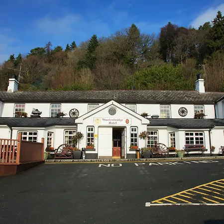 Otel Woodenbridge Hotel