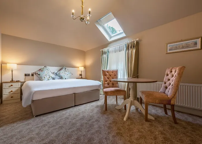 Woodenbridge Hotel Отель 3*