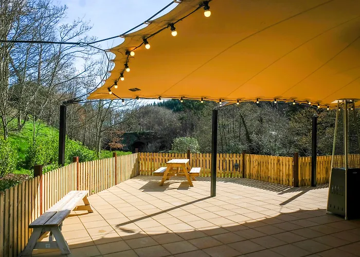 Woodenbridge Hotel Отель Woodenbridge