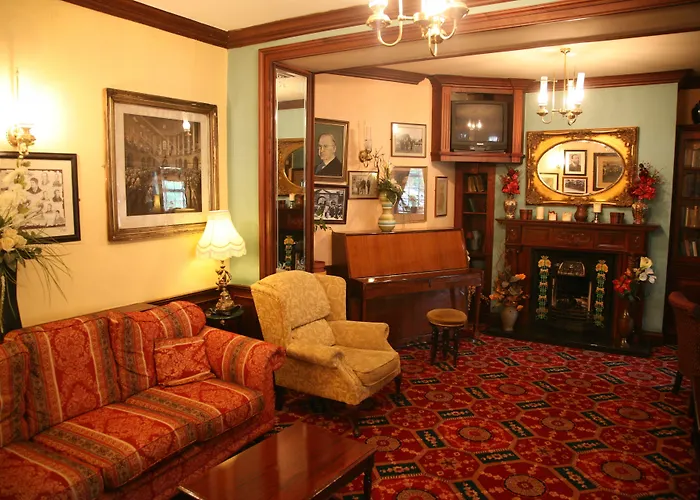 Woodenbridge Hotel 3*