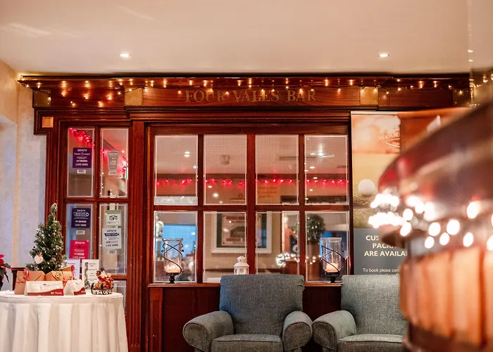 Woodenbridge Hotel Отель